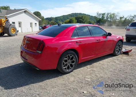 2015 Chrysler 300 300S z USA, uszkodzony, nr VIN 2C3CCAGG3FH922719